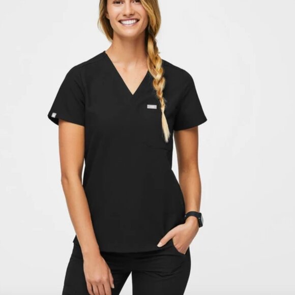 Figs scrub tops - Picture 3 of 7